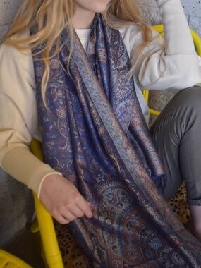 Diya Boutique  Silk Purple Paisley Scarf, NEW
